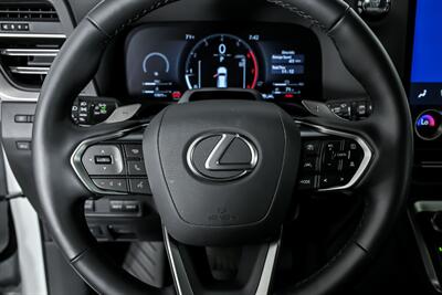 2025 Lexus GX 550 Overtrail   - Photo 27 - Joliet, IL 60435