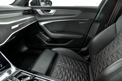 2022 Audi RS 6 Avant 4.0T quattro Avant-EXCLUSIVE PAINT-CCB'S - Photo 42 - Joliet, IL 60435