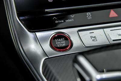 2022 Audi RS 6 Avant 4.0T quattro Avant-EXCLUSIVE PAINT-CCB'S - Photo 39 - Joliet, IL 60435