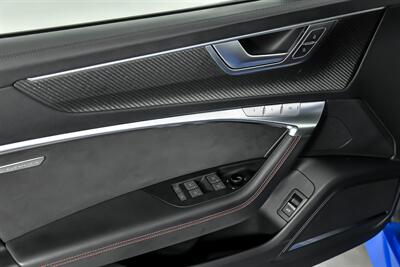 2022 Audi RS 6 Avant 4.0T quattro Avant-EXCLUSIVE PAINT-CCB'S - Photo 18 - Joliet, IL 60435