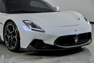 2022 Maserati MC20 - Photo 4 - Joliet, IL 60435