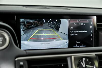 2019 Lexus IS 300   - Photo 34 - Joliet, IL 60435