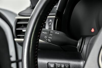 2019 Lexus IS 300   - Photo 29 - Joliet, IL 60435