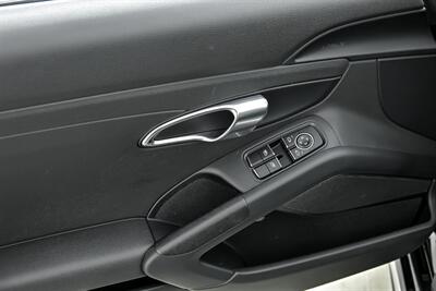2019 Porsche 718 Boxster   - Photo 18 - Joliet, IL 60435
