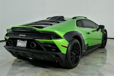 2024 Lamborghini Huracan Sterrato - Photo 12 - Joliet, IL 60435