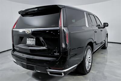 2022 Cadillac Escalade ESV Premium Luxury   - Photo 12 - Joliet, IL 60435