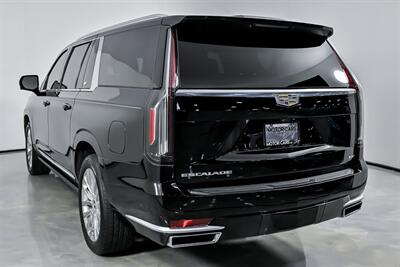 2022 Cadillac Escalade ESV Premium Luxury   - Photo 10 - Joliet, IL 60435