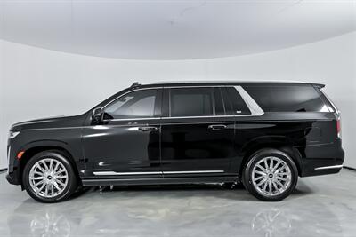 2022 Cadillac Escalade ESV Premium Luxury   - Photo 8 - Joliet, IL 60435