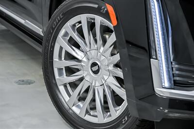 2022 Cadillac Escalade ESV Premium Luxury   - Photo 4 - Joliet, IL 60435