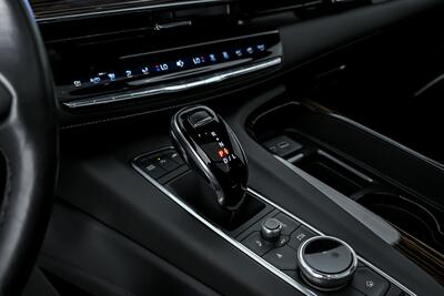 2022 Cadillac Escalade ESV Premium Luxury   - Photo 35 - Joliet, IL 60435