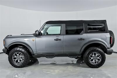 2022 Ford Bronco Base Advanced   - Photo 8 - Joliet, IL 60435