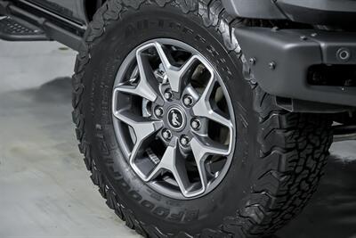 2022 Ford Bronco Base Advanced   - Photo 4 - Joliet, IL 60435