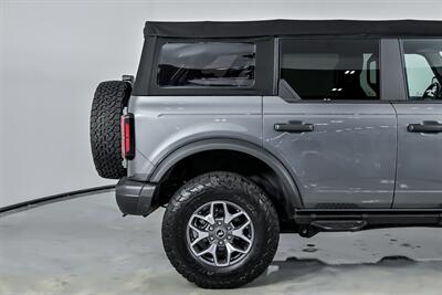 2022 Ford Bronco Base Advanced   - Photo 13 - Joliet, IL 60435