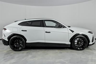 2020 Lamborghini Urus -FULL STEALTH PPF   - Photo 14 - Joliet, IL 60435