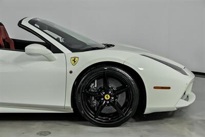 2018 Ferrari 488 Spider CARBON WHEEL & RACING SEATS   - Photo 15 - Joliet, IL 60435
