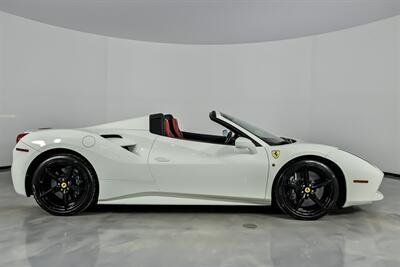 2018 Ferrari 488 Spider CARBON WHEEL & RACING SEATS   - Photo 14 - Joliet, IL 60435