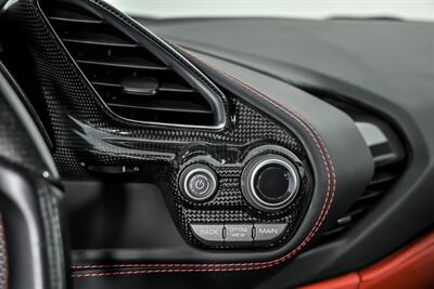 2018 Ferrari 488 Spider CARBON WHEEL & RACING SEATS   - Photo 37 - Joliet, IL 60435