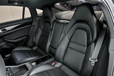2018 Porsche Panamera 4S   - Photo 25 - Joliet, IL 60435