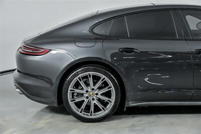 2018 Porsche Panamera 4S   - Photo 13 - Joliet, IL 60435