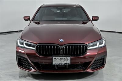 2022 BMW 5 Series M550i xDrive   - Photo 5 - Joliet, IL 60435