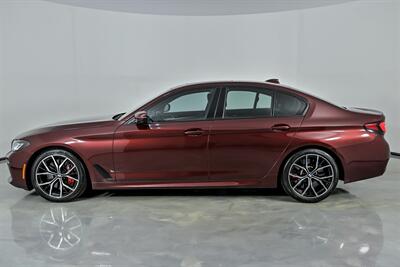 2022 BMW 5 Series M550i xDrive   - Photo 8 - Joliet, IL 60435