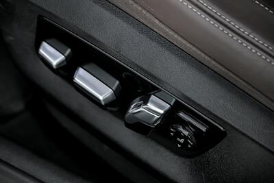 2022 BMW 5 Series M550i xDrive   - Photo 27 - Joliet, IL 60435