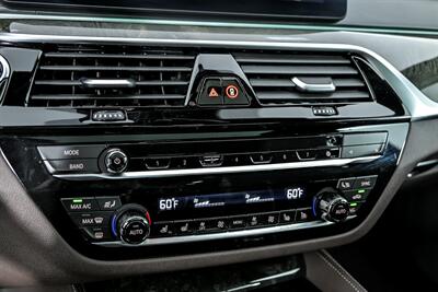 2022 BMW 5 Series M550i xDrive   - Photo 37 - Joliet, IL 60435