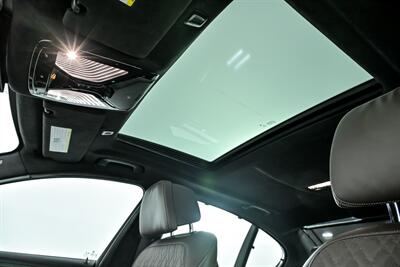 2022 BMW 5 Series M550i xDrive   - Photo 24 - Joliet, IL 60435