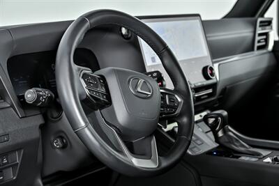 2024 Lexus GX 550 Luxury+   - Photo 25 - Joliet, IL 60435