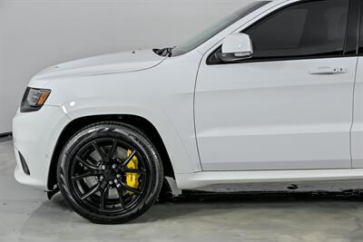 2018 Jeep Grand Cherokee Trackhawk-WHITE ON RED-KOOKS HEADERS-CLEAN CARFAX   - Photo 7 - Joliet, IL 60435