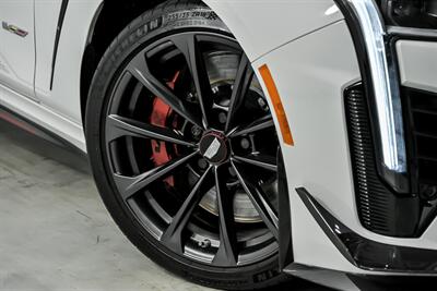 2023 Cadillac CT4-V Blackwing   - Photo 4 - Joliet, IL 60435
