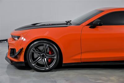 2020 Chevrolet Camaro ZL1 1LE-RANGE ORANGE CRUSH   - Photo 7 - Joliet, IL 60435