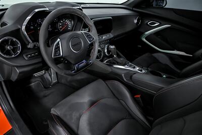 2020 Chevrolet Camaro ZL1 1LE-RANGE ORANGE CRUSH   - Photo 21 - Joliet, IL 60435