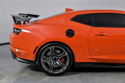 2020 Chevrolet Camaro ZL1 1LE-RANGE ORANGE CRUSH   - Photo 13 - Joliet, IL 60435