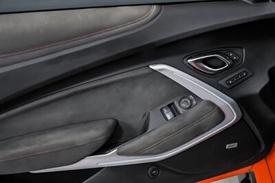 2020 Chevrolet Camaro ZL1 1LE-RANGE ORANGE CRUSH   - Photo 18 - Joliet, IL 60435