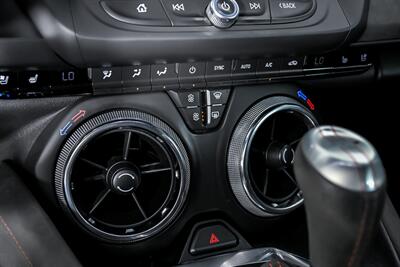2020 Chevrolet Camaro ZL1 1LE-RANGE ORANGE CRUSH   - Photo 36 - Joliet, IL 60435