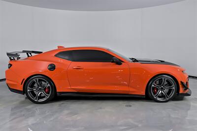 2020 Chevrolet Camaro ZL1 1LE-RANGE ORANGE CRUSH   - Photo 14 - Joliet, IL 60435