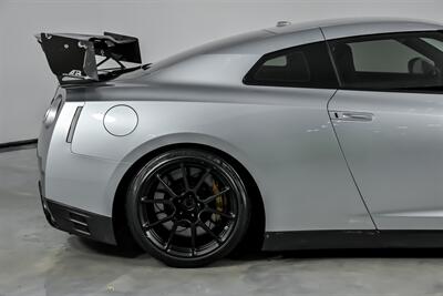 2012 Nissan GT-R Premium - Photo 13 - Joliet, IL 60435