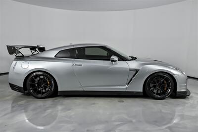 2012 Nissan GT-R Premium - Photo 14 - Joliet, IL 60435