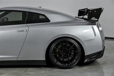 2012 Nissan GT-R Premium - Photo 9 - Joliet, IL 60435