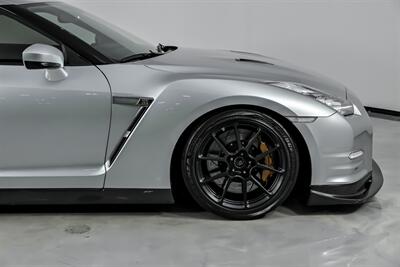 2012 Nissan GT-R Premium - Photo 15 - Joliet, IL 60435