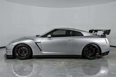 2012 Nissan GT-R Premium - Photo 8 - Joliet, IL 60435