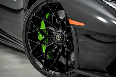 2022 Lamborghini Huracan STO - Photo 4 - Joliet, IL 60435