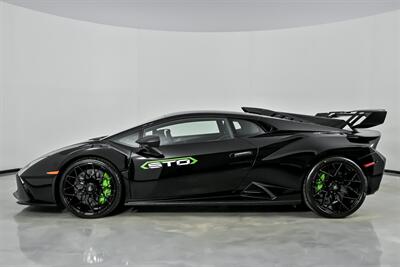 2022 Lamborghini Huracan STO - Photo 8 - Joliet, IL 60435