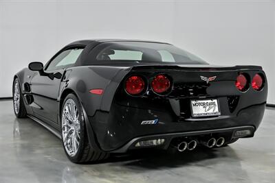 2011 Chevrolet Corvette ZR1 3ZR   - Photo 10 - Joliet, IL 60435