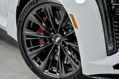 2026 Cadillac CT5-V Blackwing   - Photo 4 - Joliet, IL 60435