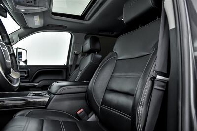 2015 GMC Sierra 2500HD Denali-$20K LIFT & WHEELS!   - Photo 23 - Joliet, IL 60435