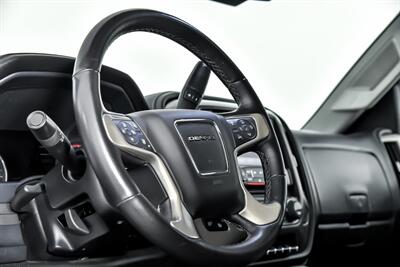 2015 GMC Sierra 2500HD Denali-$20K LIFT & WHEELS!   - Photo 26 - Joliet, IL 60435