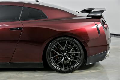 2010 Nissan GT-R Premium-$25K MODS-MINT GT-R   - Photo 9 - Joliet, IL 60435