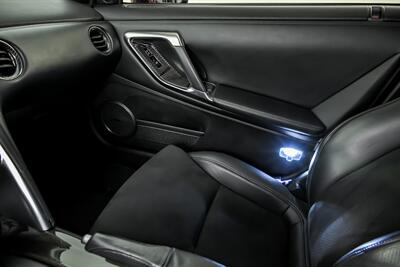 2010 Nissan GT-R Premium-$25K MODS-MINT GT-R   - Photo 37 - Joliet, IL 60435